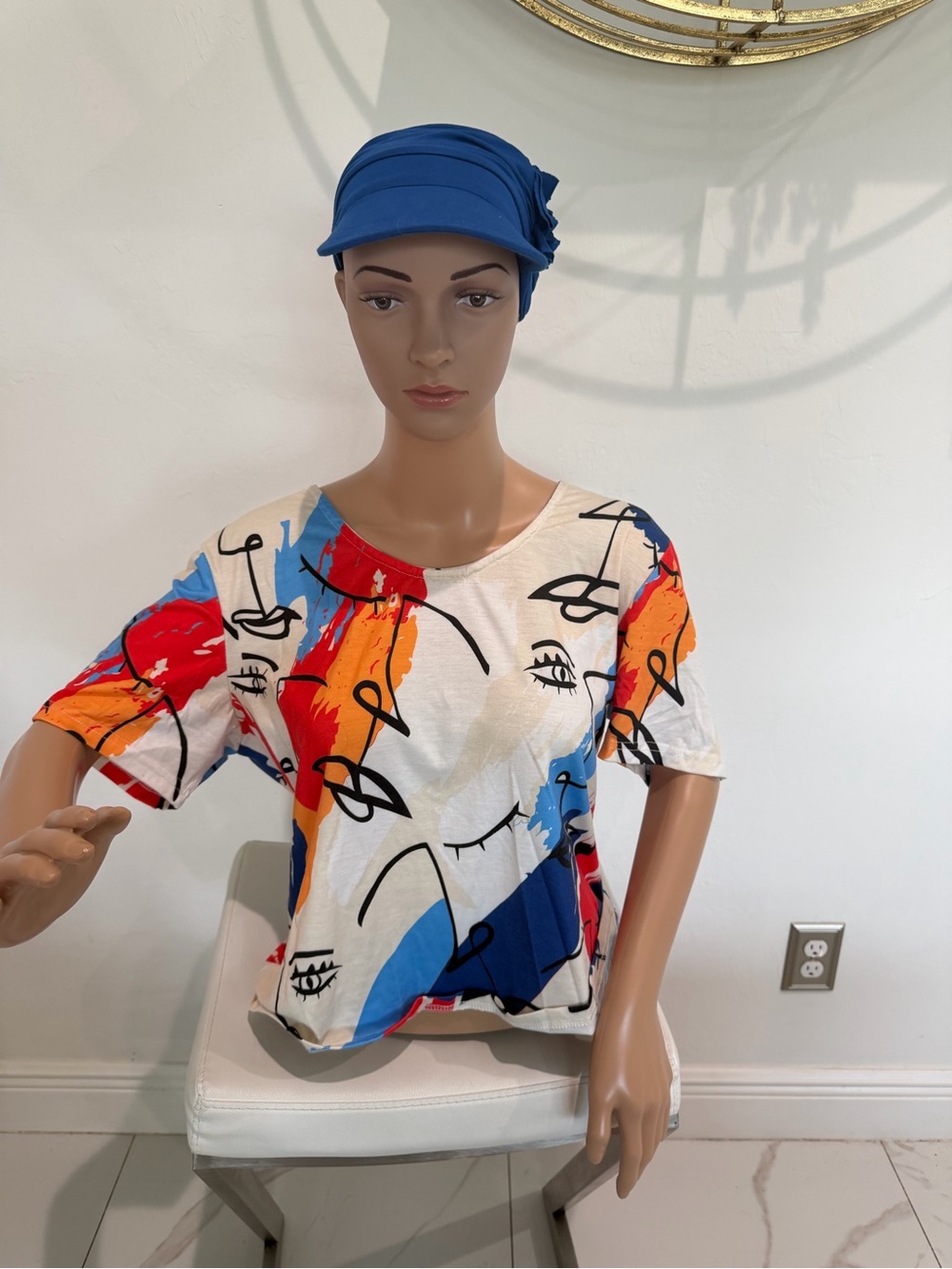 SHEIN Multicolor Abstract Face Print Short Sleeve Top - Blue, Red, Orange, White